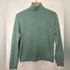 Pendleton Sweater light green  Turtleneck 100% Wool  Size M